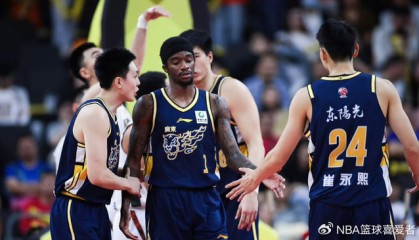 开云APP-广东宏远遭遇大逆转！输给北京首钢，徐杰被罚下，赵睿23分|麦基|萨姆纳|张才仁|周琦|胡明轩_新浪体育_新浪新闻