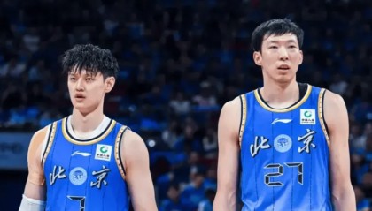 开云APP-媒体人：周琦今晚堪称擎天一柱，这样的周琦久违了