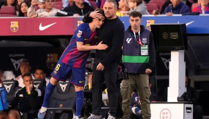 开云官网-TA：巴萨内部称弗里克真心为球员高兴，就像他们的父亲一样